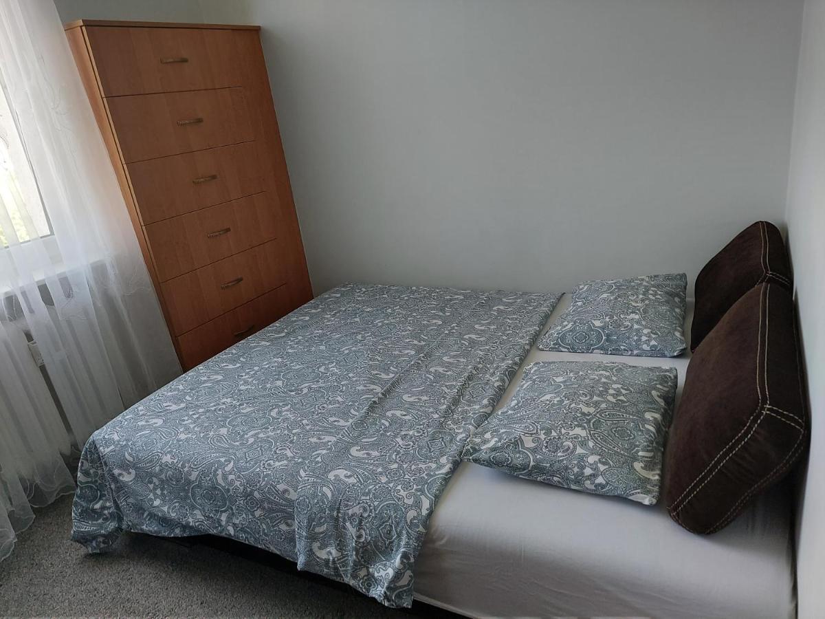 Wygodny Przestronny Apartament Janowskie Blonia Rumia Exterior photo