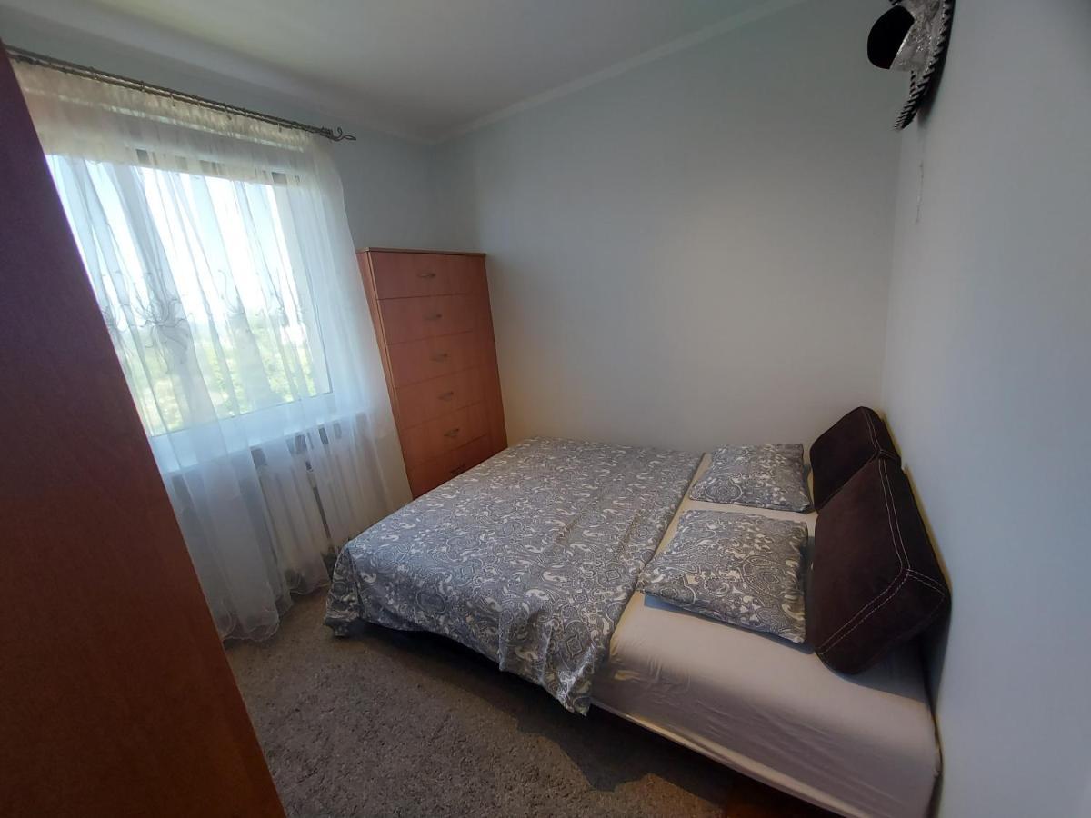 Wygodny Przestronny Apartament Janowskie Blonia Rumia Exterior photo