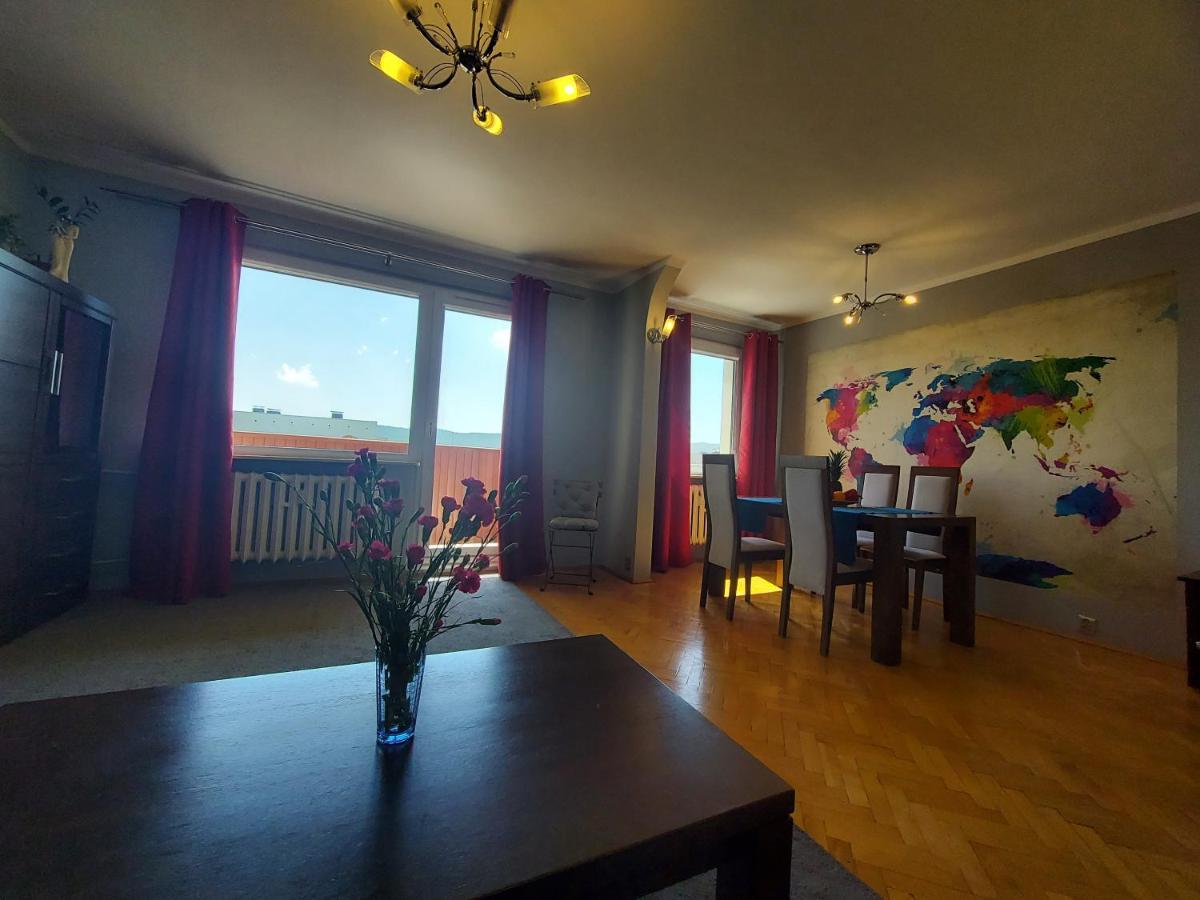 Wygodny Przestronny Apartament Janowskie Blonia Rumia Exterior photo
